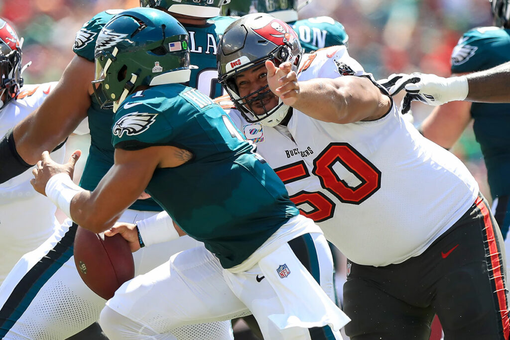 Bucs Dt Vita Vea And Eagles Qb Jalen Hurts